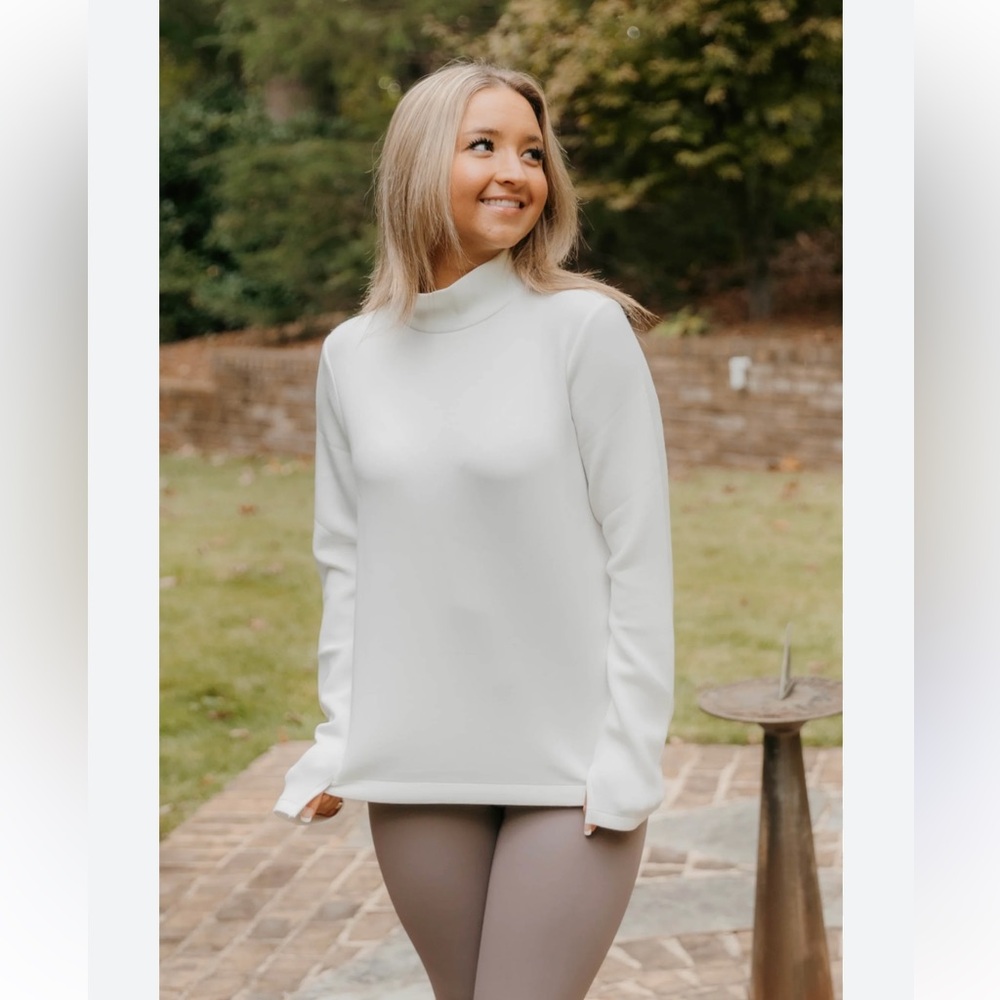 NWT SPANX Cream air essentials Mock pullover sweater Top, Large “powder” color